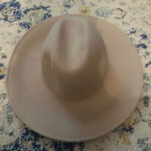 Ecote Beige Felt Hat